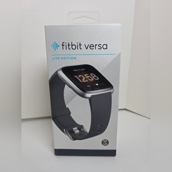 Fitbit Versa Lite Edition Smartwatch - Black - Used/Complete - Picture 1 of 14
